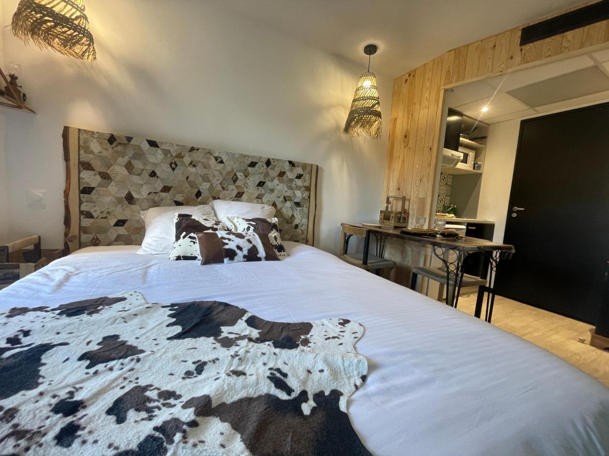 Chalet Studio Premium, Wifi, Chaleureux Lourdes Luaran gambar
