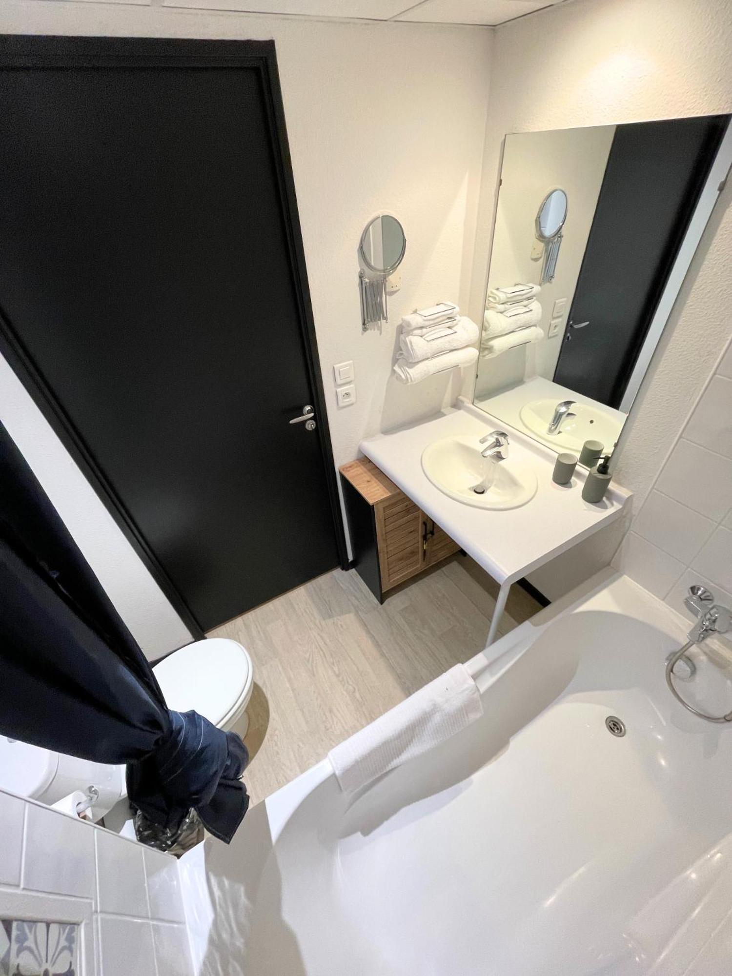 Chalet Studio Premium, Wifi, Chaleureux Lourdes Luaran gambar